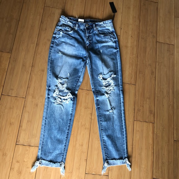 High Rise Destructed Jeans - Picture 3 of 9